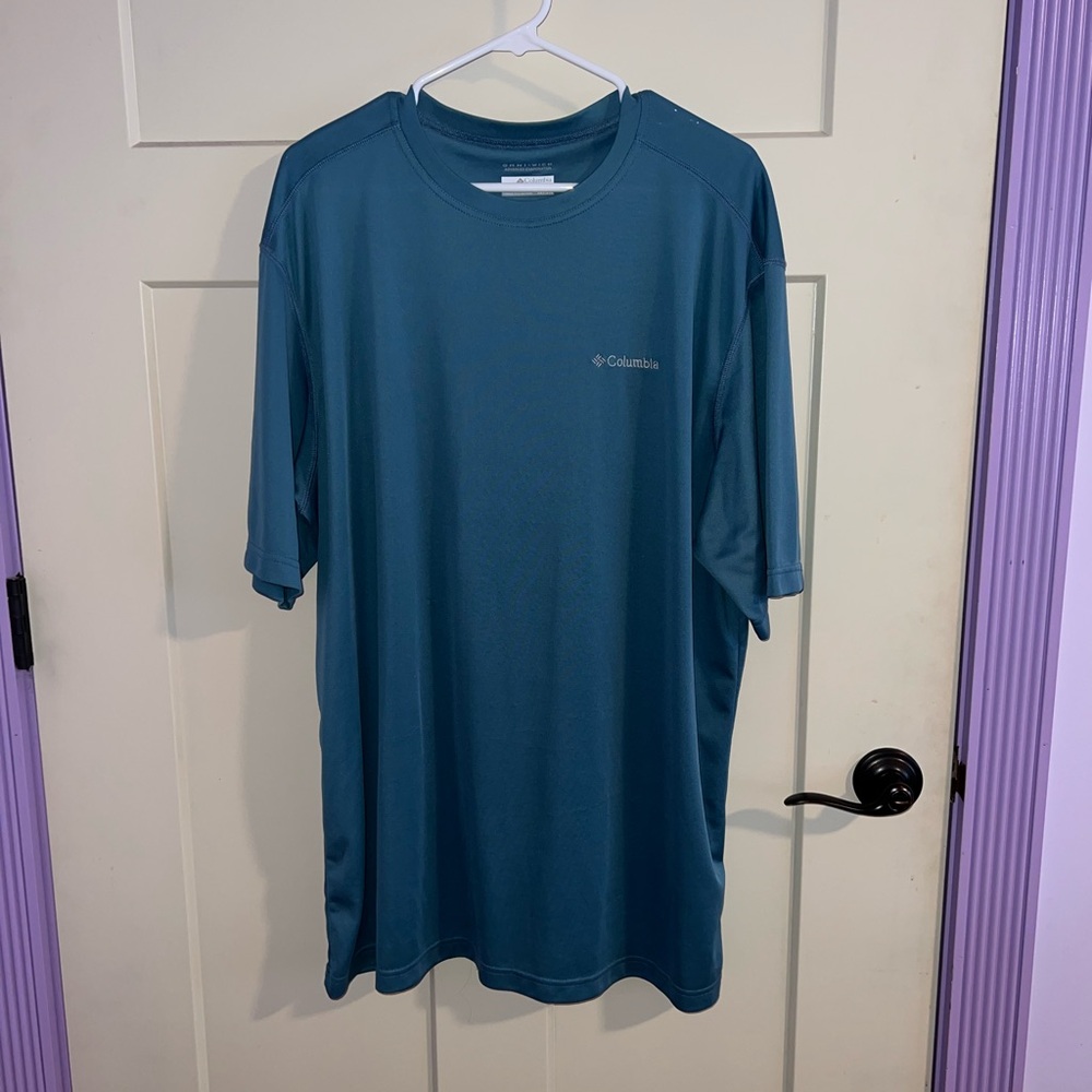 Columbia Men's Blue Shirt